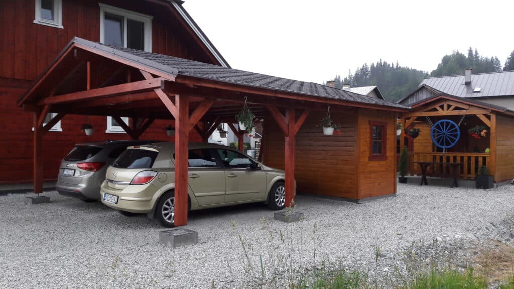 Prístrešok s zadnou prístavbou pre 2 autá 520×680 2